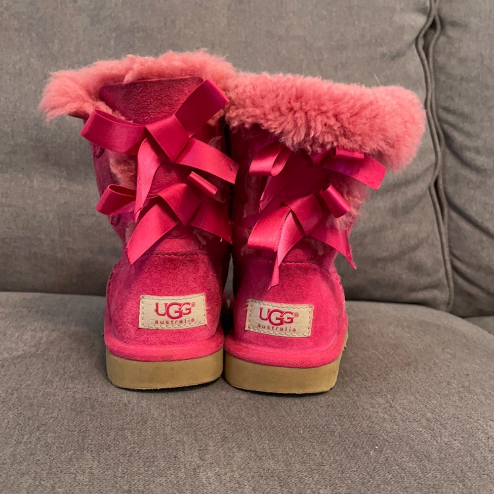 Pink UGG boots bows 13